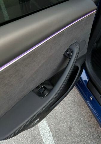 Синий Тесла Модель 3, объемом двигателя 0 л и пробегом 41 тыс. км за 29700 $, фото 26 на Automoto.ua