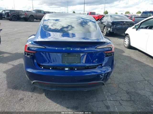 Синій Тесла Модель 3, об'ємом двигуна 0 л та пробігом 31 тис. км за 16500 $, фото 3 на Automoto.ua