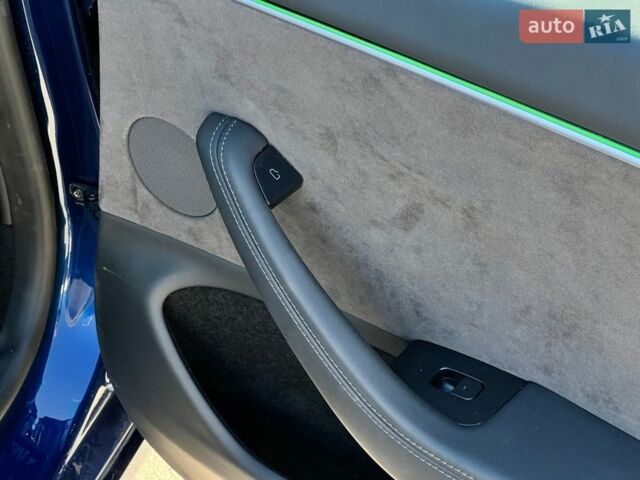 Синий Тесла Модель 3, объемом двигателя 0 л и пробегом 14 тыс. км за 31999 $, фото 47 на Automoto.ua