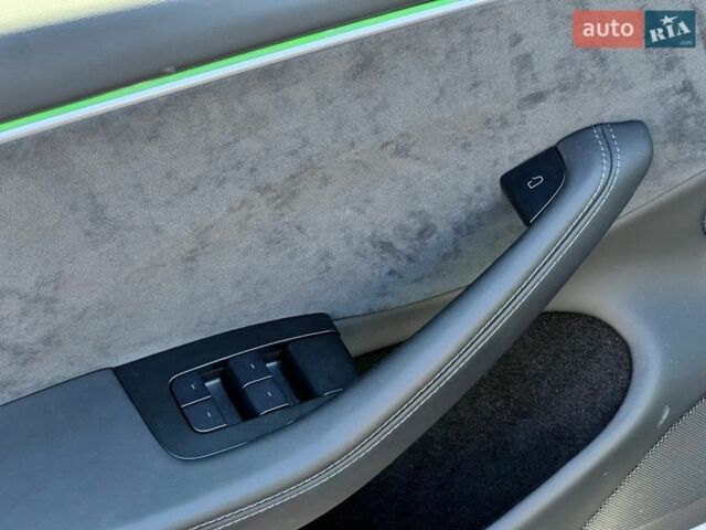 Синий Тесла Модель 3, объемом двигателя 0 л и пробегом 14 тыс. км за 31999 $, фото 31 на Automoto.ua