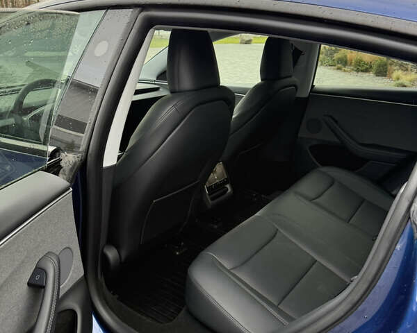 Синій Тесла Модель 3, об'ємом двигуна 0 л та пробігом 20 тис. км за 27000 $, фото 4 на Automoto.ua