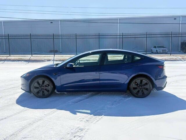 Синий Тесла Модель 3, объемом двигателя 0 л и пробегом 8 тыс. км за 15500 $, фото 3 на Automoto.ua