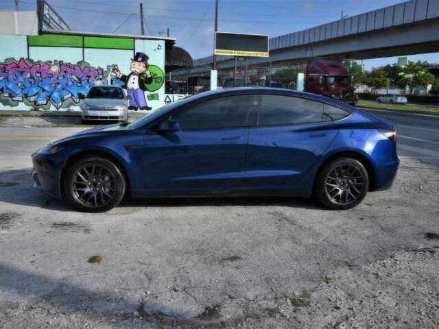 Синий Тесла Модель 3, объемом двигателя 0 л и пробегом 7 тыс. км за 15500 $, фото 3 на Automoto.ua