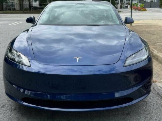 Синій Тесла Модель 3, об'ємом двигуна 0 л та пробігом 5 тис. км за 15500 $, фото 1 на Automoto.ua