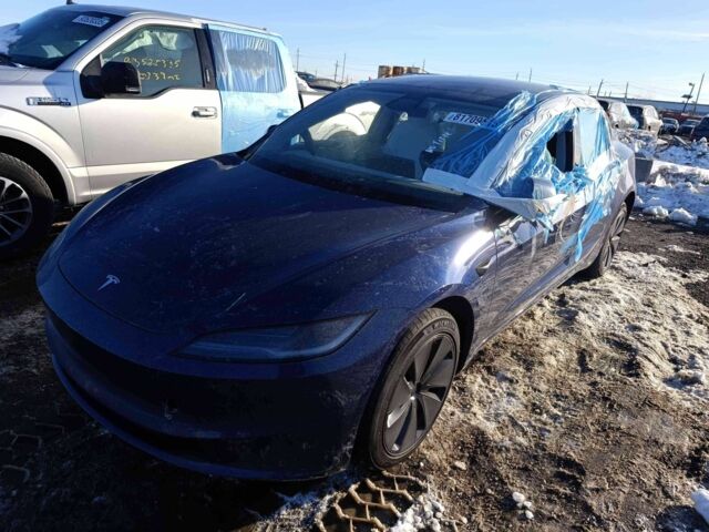 Синий Тесла Модель 3, объемом двигателя 0 л и пробегом 2 тыс. км за 23700 $, фото 2 на Automoto.ua