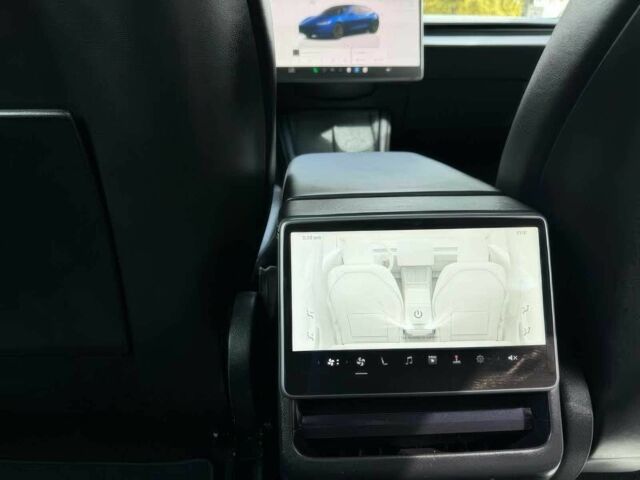 Синій Тесла Модель 3, об'ємом двигуна 0 л та пробігом 5 тис. км за 15500 $, фото 11 на Automoto.ua