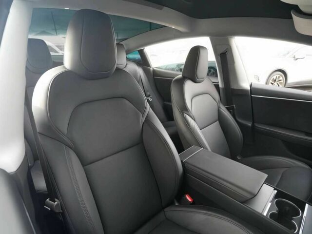 Синий Тесла Модель 3, объемом двигателя 0 л и пробегом 1 тыс. км за 15400 $, фото 8 на Automoto.ua