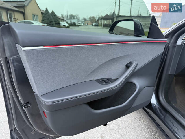 Синій Тесла Модель 3, об'ємом двигуна 0 л та пробігом 6 тис. км за 31000 $, фото 34 на Automoto.ua