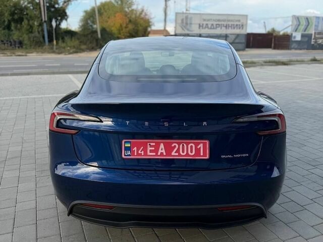 Синий Тесла Модель 3, объемом двигателя 0 л и пробегом 92 тыс. км за 26900 $, фото 8 на Automoto.ua
