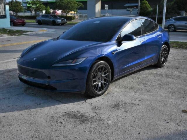 Синий Тесла Модель 3, объемом двигателя 0 л и пробегом 7 тыс. км за 15500 $, фото 2 на Automoto.ua