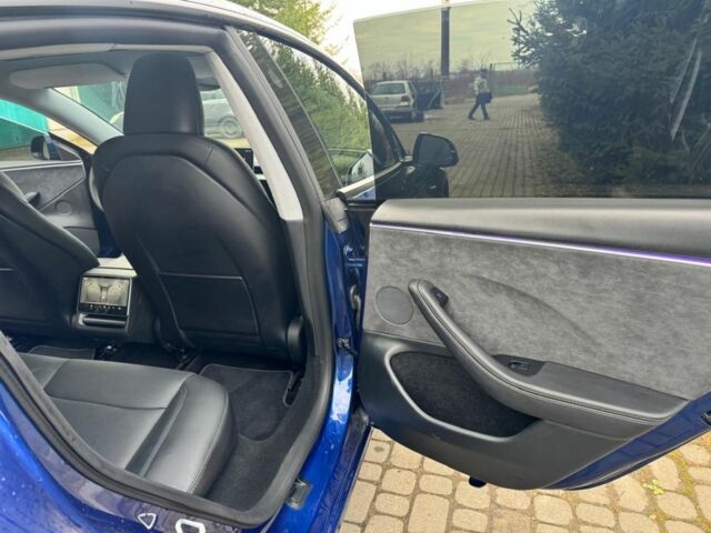 Синій Тесла Модель 3, об'ємом двигуна 0 л та пробігом 3 тис. км за 33000 $, фото 16 на Automoto.ua