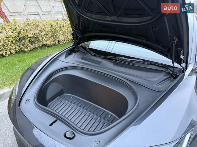 Синій Тесла Модель 3, об'ємом двигуна 0 л та пробігом 6 тис. км за 31000 $, фото 41 на Automoto.ua