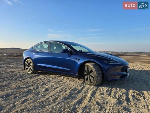Синий Тесла Модель 3, объемом двигателя 0 л и пробегом 56 тыс. км за 27300 $, фото 4 на Automoto.ua