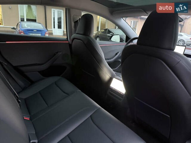 Синій Тесла Модель 3, об'ємом двигуна 0 л та пробігом 6 тис. км за 31000 $, фото 25 на Automoto.ua