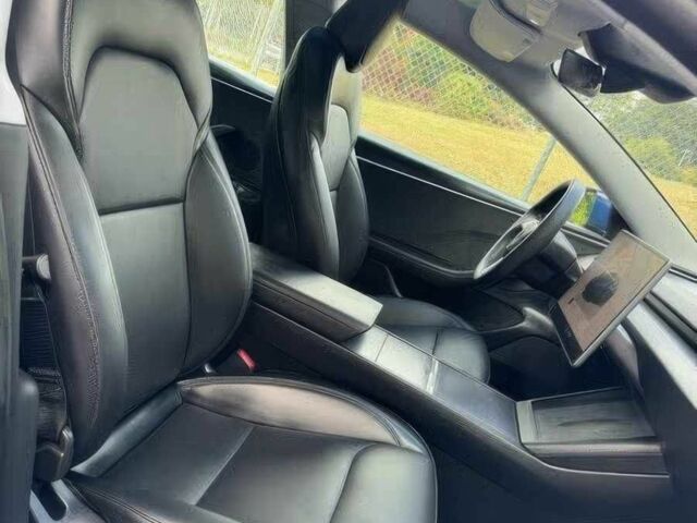 Синій Тесла Модель 3, об'ємом двигуна 0 л та пробігом 2 тис. км за 13000 $, фото 13 на Automoto.ua