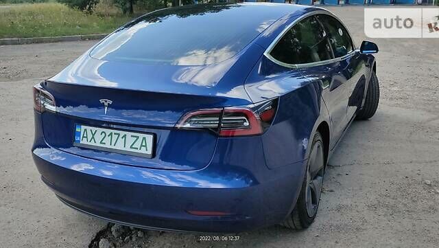 Синий Тесла Модель 3, объемом двигателя 0 л и пробегом 50 тыс. км за 35950 $, фото 34 на Automoto.ua