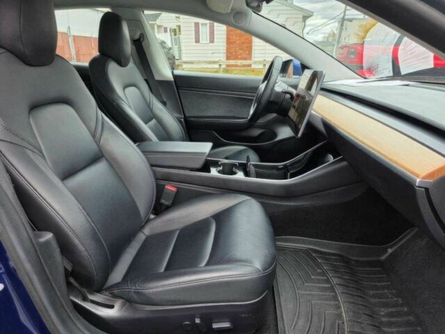 Синий Тесла Модель 3, объемом двигателя 0 л и пробегом 30 тыс. км за 12000 $, фото 10 на Automoto.ua