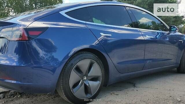 Синий Тесла Модель 3, объемом двигателя 0 л и пробегом 50 тыс. км за 35950 $, фото 32 на Automoto.ua
