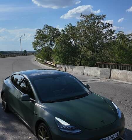 Зеленый Тесла Модель 3, объемом двигателя 0 л и пробегом 140 тыс. км за 13600 $, фото 18 на Automoto.ua
