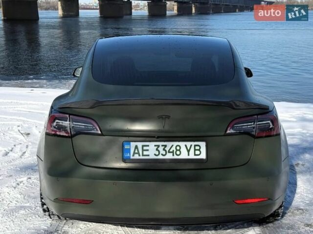 Зелений Тесла Модель 3, об'ємом двигуна 0 л та пробігом 150 тис. км за 12600 $, фото 2 на Automoto.ua