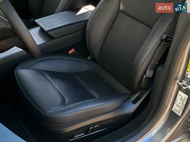 Тесла Модель 3 2025 у Києві на Automoto.ua Зелений Тесла Модель 3, об'ємом двигуна 0 л та пробігом 6 тис. км за 31999 $, фото 12 на Automoto.ua