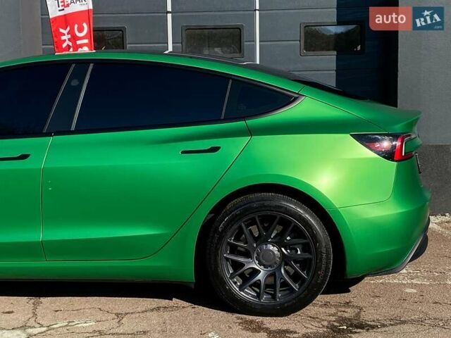 Тесла Модель 3 2025 у Києві на Automoto.ua Зелений Тесла Модель 3, об'ємом двигуна 0 л та пробігом 6 тис. км за 31999 $, фото 7 на Automoto.ua