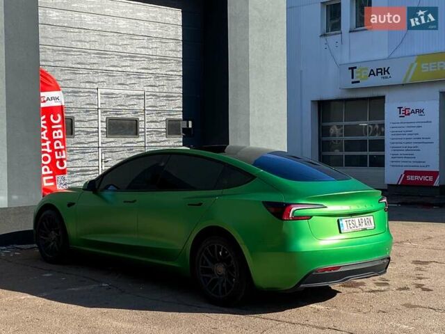 Тесла Модель 3 2025 у Києві на Automoto.ua Зелений Тесла Модель 3, об'ємом двигуна 0 л та пробігом 6 тис. км за 31999 $, фото 8 на Automoto.ua