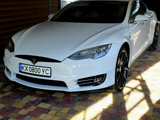 Белый Тесла Модель С, объемом двигателя 0 л и пробегом 161 тыс. км за 13500 $, фото 12 на Automoto.ua