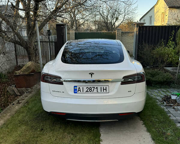 Білий Тесла Модель С, об'ємом двигуна 0 л та пробігом 182 тис. км за 16999 $, фото 1 на Automoto.ua