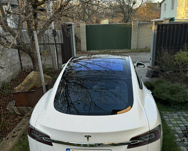 Білий Тесла Модель С, об'ємом двигуна 0 л та пробігом 182 тис. км за 16999 $, фото 3 на Automoto.ua