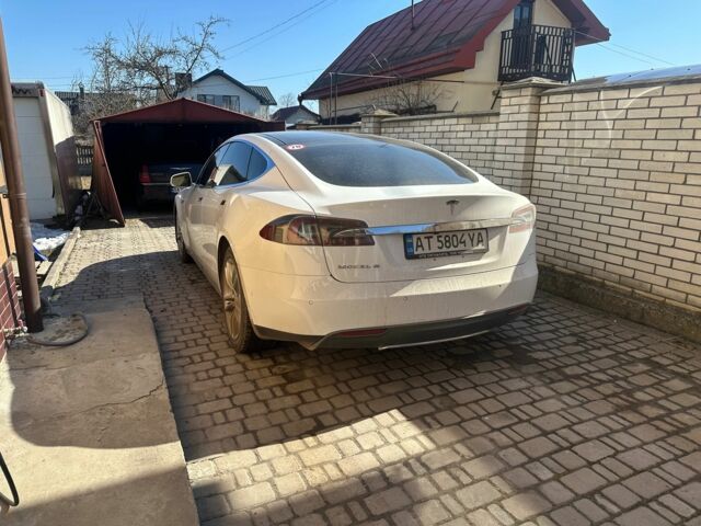 Білий Тесла Модель С, об'ємом двигуна 0 л та пробігом 225 тис. км за 9800 $, фото 2 на Automoto.ua