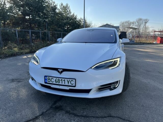 Білий Тесла Модель С, об'ємом двигуна 0 л та пробігом 172 тис. км за 16600 $, фото 1 на Automoto.ua
