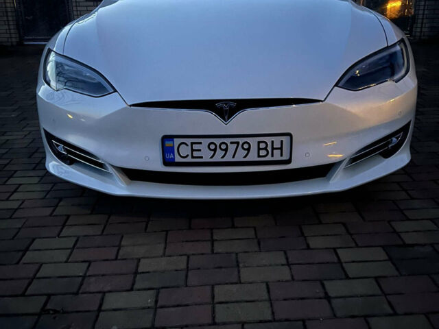 Белый Тесла Модель С, объемом двигателя 0 л и пробегом 81 тыс. км за 38000 $, фото 8 на Automoto.ua