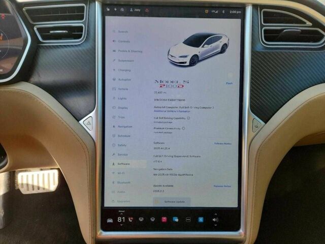 Белый Тесла Модель С, объемом двигателя 0 л и пробегом 123 тыс. км за 2500 $, фото 8 на Automoto.ua