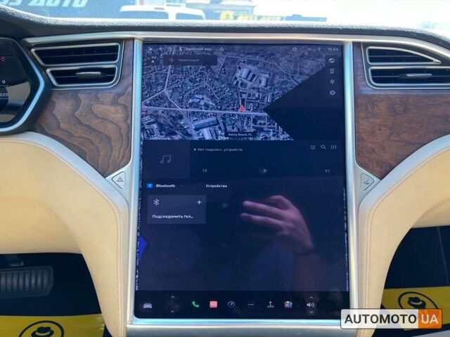 Белый Тесла Модель С, объемом двигателя 75 л и пробегом 120 тыс. км за 21500 $, фото 15 на Automoto.ua