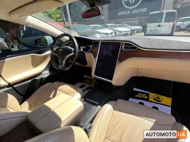 Белый Тесла Модель С, объемом двигателя 75 л и пробегом 120 тыс. км за 21500 $, фото 19 на Automoto.ua
