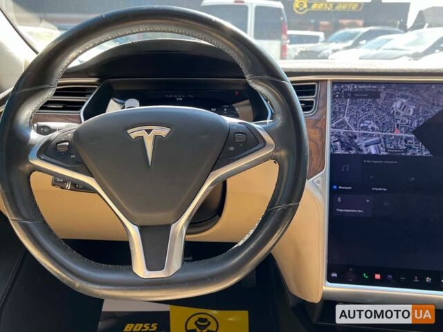 Белый Тесла Модель С, объемом двигателя 75 л и пробегом 120 тыс. км за 21500 $, фото 16 на Automoto.ua