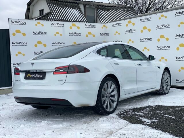 Белый Тесла Модель С, объемом двигателя 0 л и пробегом 178 тыс. км за 18300 $, фото 2 на Automoto.ua