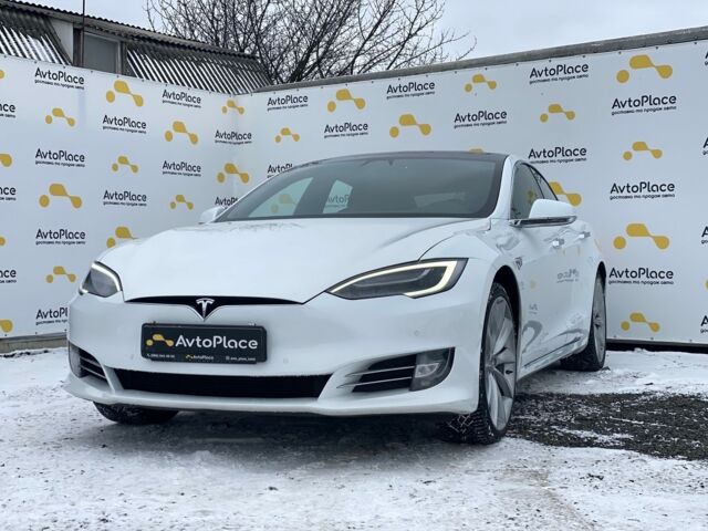Белый Тесла Модель С, объемом двигателя 0 л и пробегом 178 тыс. км за 18300 $, фото 7 на Automoto.ua