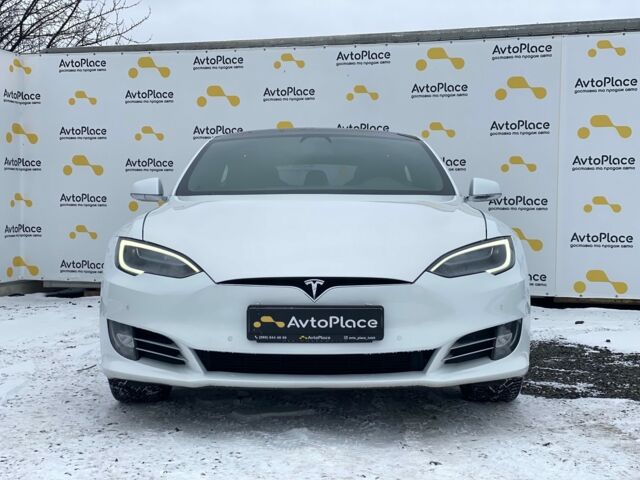 Белый Тесла Модель С, объемом двигателя 0 л и пробегом 178 тыс. км за 18300 $, фото 1 на Automoto.ua