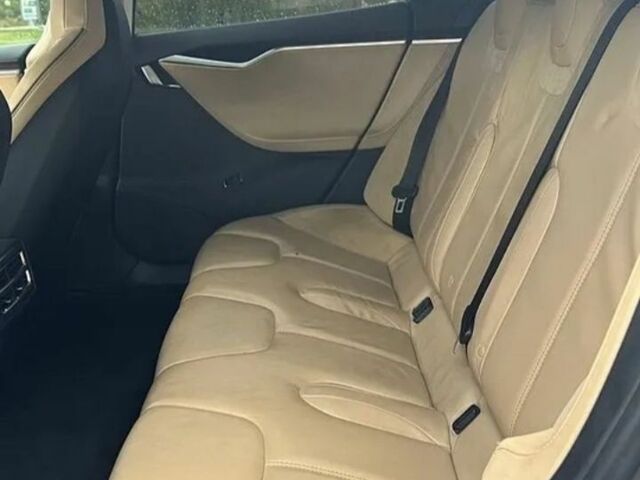 Белый Тесла Модель С, объемом двигателя 0 л и пробегом 320 тыс. км за 11320 $, фото 7 на Automoto.ua