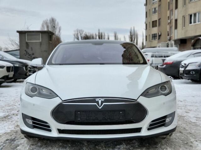 Білий Тесла Модель С, об'ємом двигуна 0 л та пробігом 177 тис. км за 12700 $, фото 4 на Automoto.ua