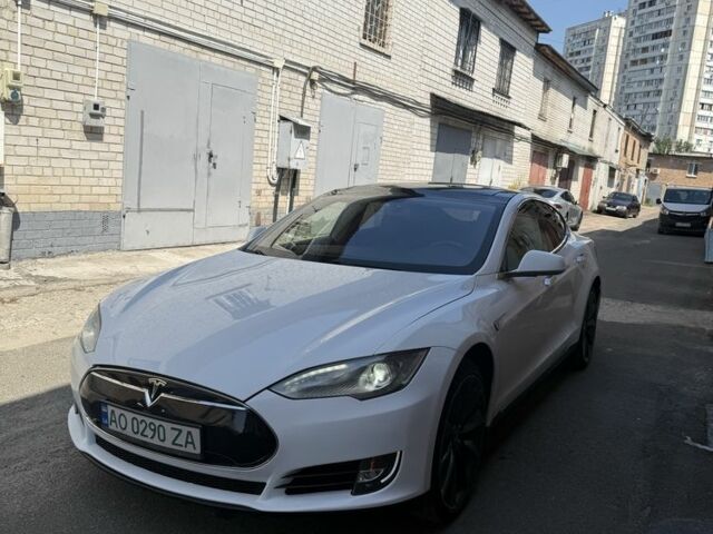 Білий Тесла Модель С, об'ємом двигуна 0 л та пробігом 116 тис. км за 10837 $, фото 20 на Automoto.ua