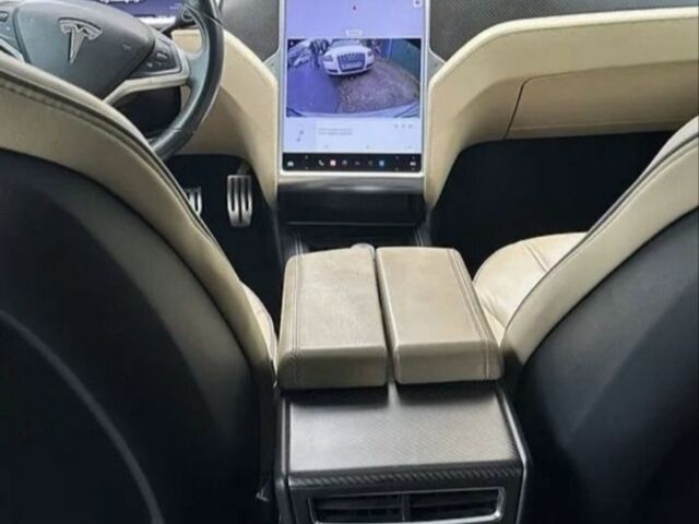 Белый Тесла Модель С, объемом двигателя 0 л и пробегом 320 тыс. км за 11378 $, фото 6 на Automoto.ua