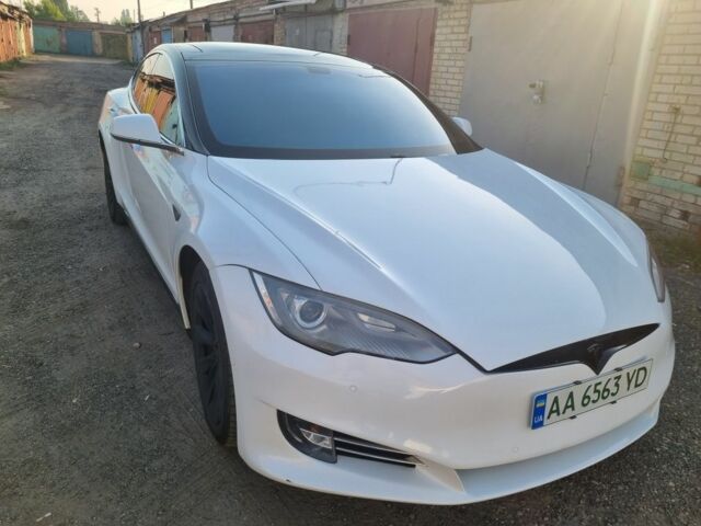 Білий Тесла Модель С, об'ємом двигуна 0 л та пробігом 270 тис. км за 11950 $, фото 9 на Automoto.ua