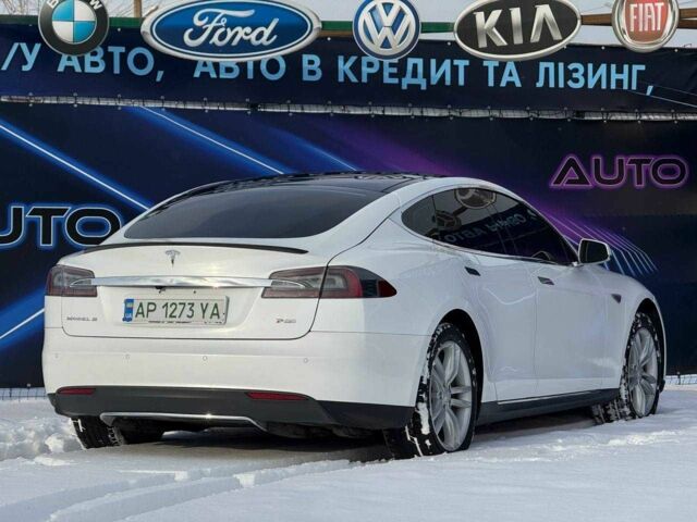 Білий Тесла Модель С, об'ємом двигуна 0 л та пробігом 200 тис. км за 14499 $, фото 3 на Automoto.ua