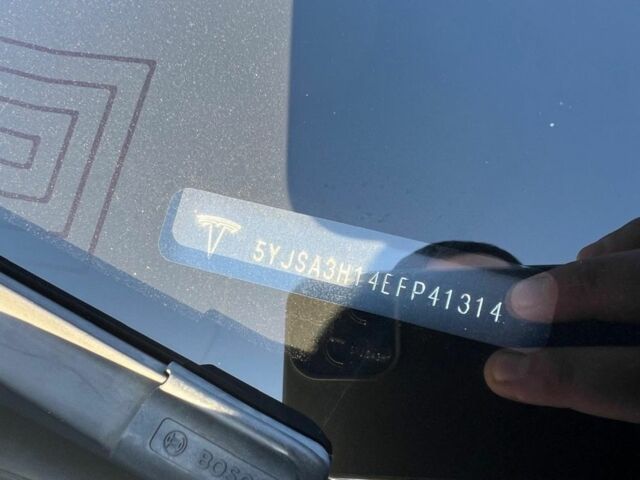 Белый Тесла Модель С, объемом двигателя 0 л и пробегом 168 тыс. км за 12700 $, фото 4 на Automoto.ua