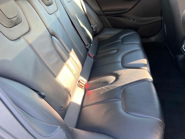 Белый Тесла Модель С, объемом двигателя 0 л и пробегом 168 тыс. км за 12700 $, фото 6 на Automoto.ua