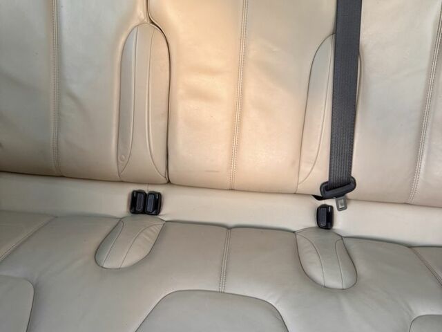 Белый Тесла Модель С, объемом двигателя 0 л и пробегом 286 тыс. км за 11999 $, фото 7 на Automoto.ua