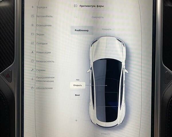 Білий Тесла Модель С, об'ємом двигуна 0 л та пробігом 151 тис. км за 25000 $, фото 20 на Automoto.ua